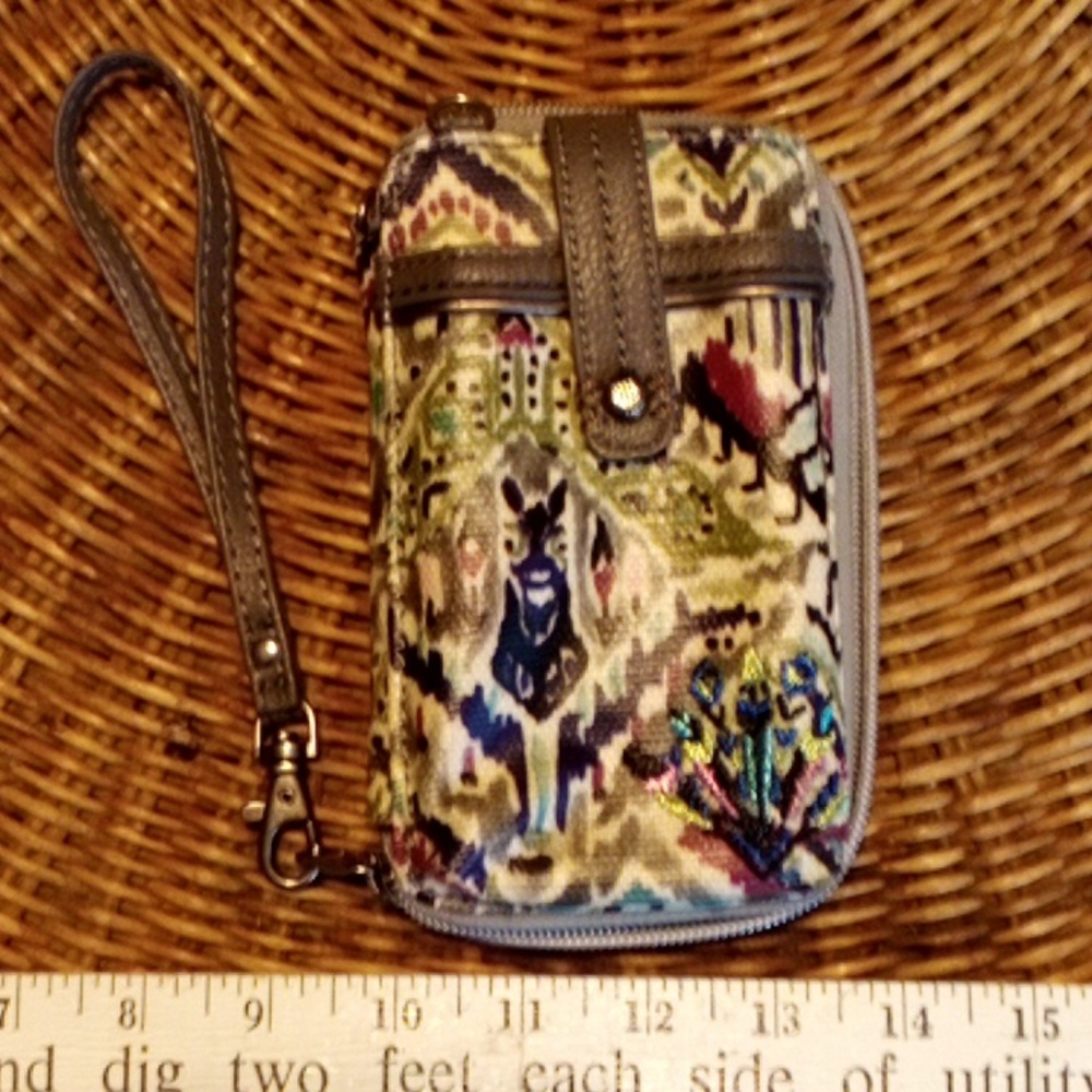 Sak root wristlet  multi color open 7 inch closed 4